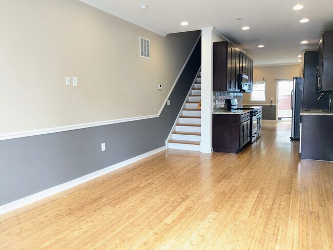 Photo - 3014 W Stiles St