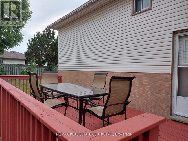 Photo - 31 Josselyn Dr