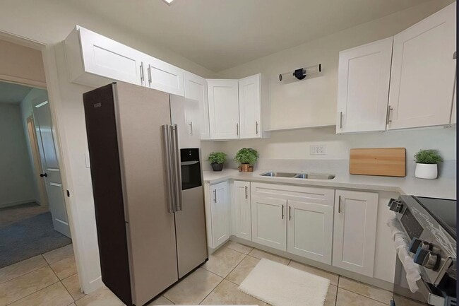 Photo - Newly Updated Spacious home avalible now!!!!