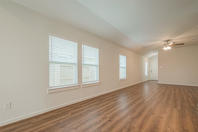 Photo - 7538 Coral Ter Dr