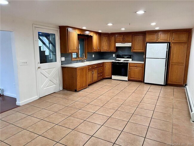 Photo - 156 Beverly Ave