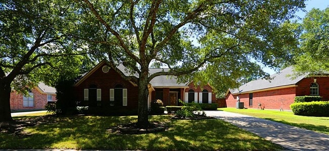 Building Photo - 1718 Calmar Dr