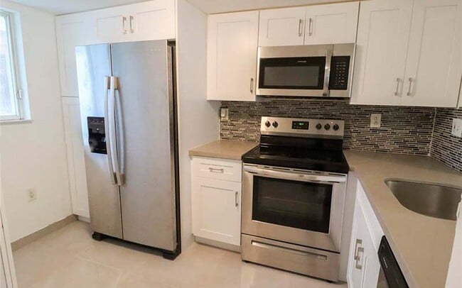 Photo - 14010 NE 3rd Ct Unit #1