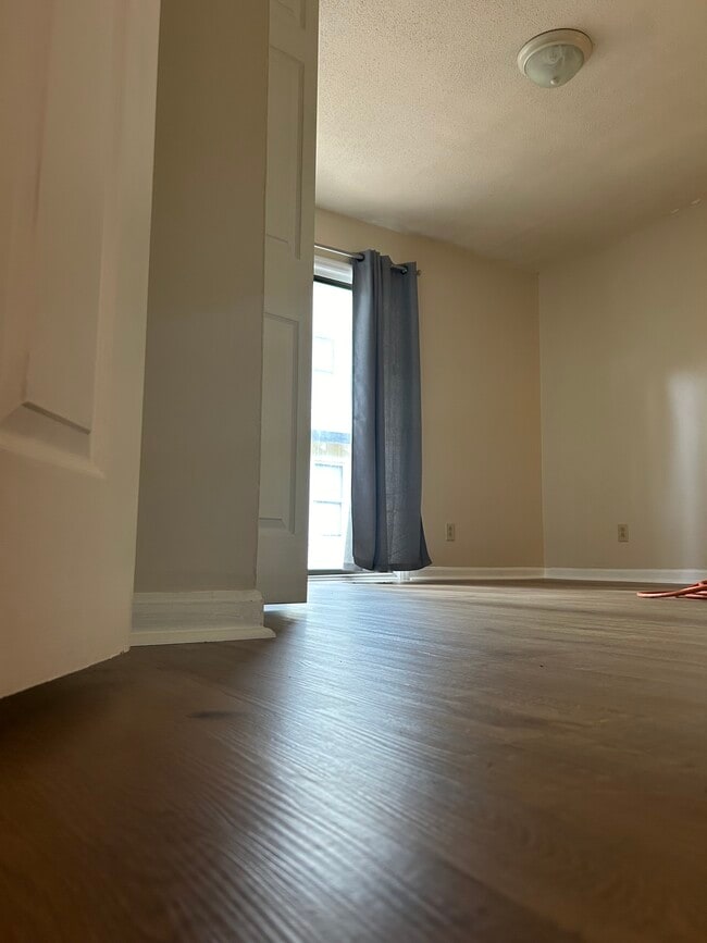 Photo - 200 Linwood Ave