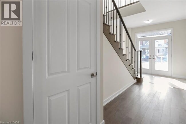 Photo - 12 Blackberry Ln