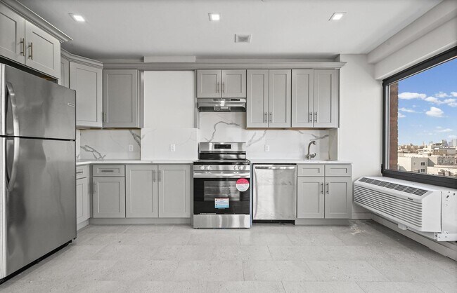 Photo - 360 4th Ave