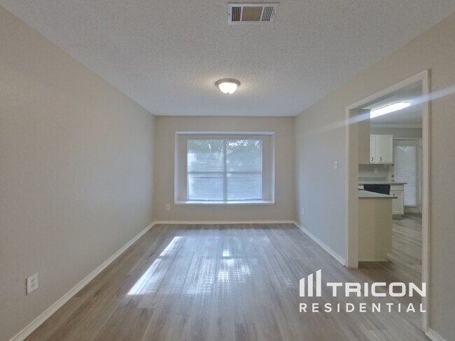 Photo - 6729 Daffodil Ct