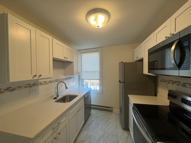Photo - 37 Davis Square Unit 9
