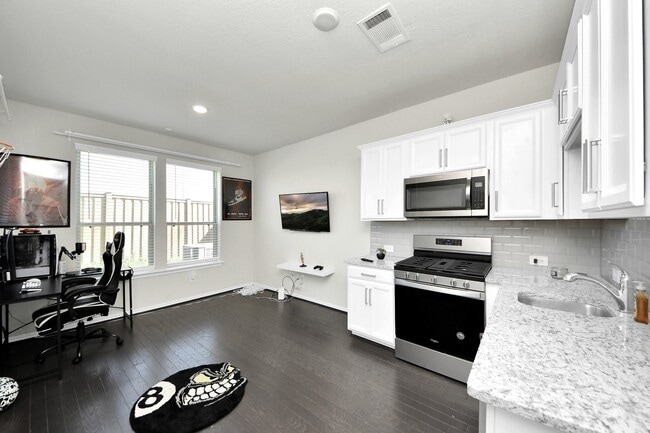 Photo - 3402 Avondale Vw Dr