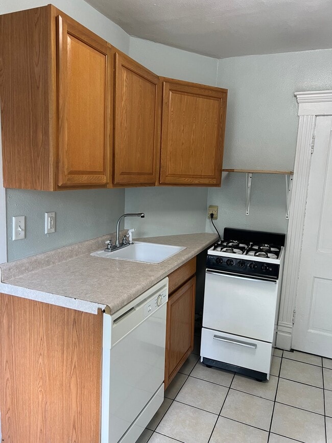 Photo - 803 W 20th St Unit 4