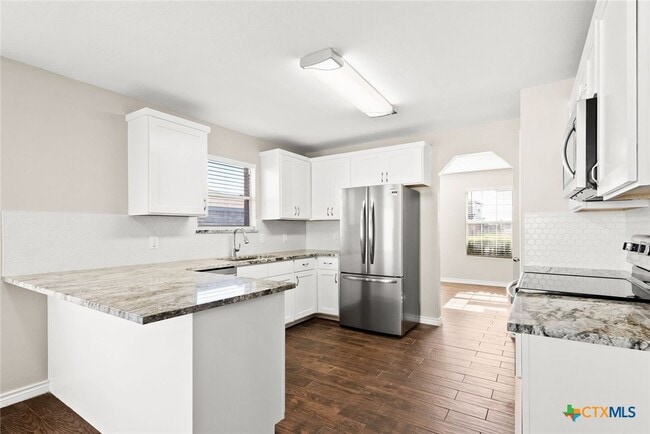 Building Photo - 2409 Riley Dr
