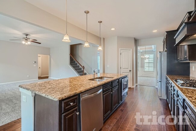 Photo - 8000 Hillside Climb Wy