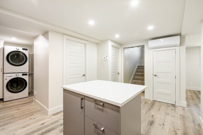 Photo - 9245 R. Saint-Denis Unit 3