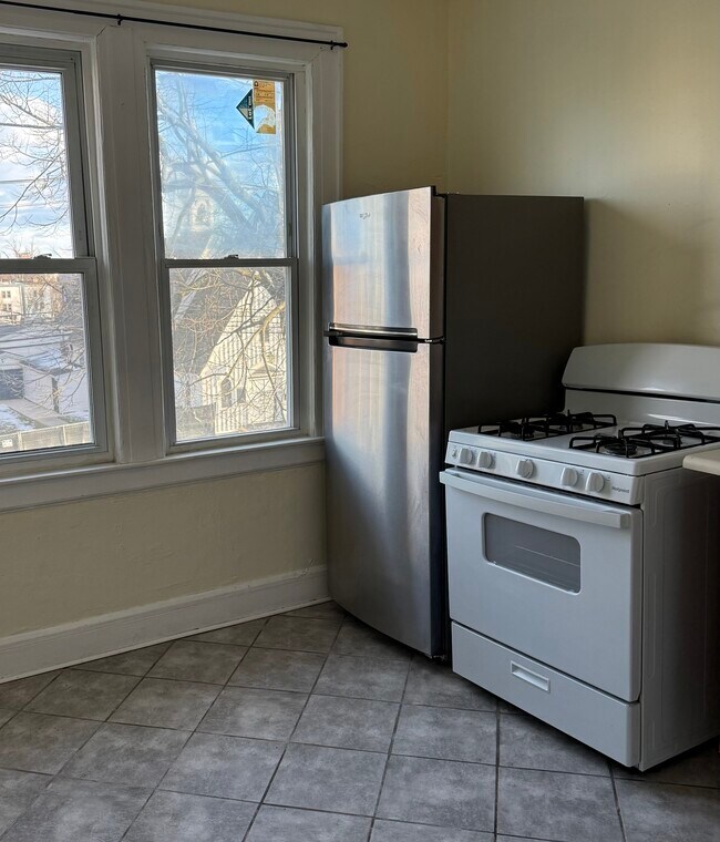 New Fridge and New Stove/Oven - 41 Myrtle Ave Unit Apt 2F