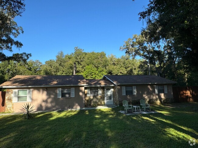 Building Photo - Rental Available in Dunnellon