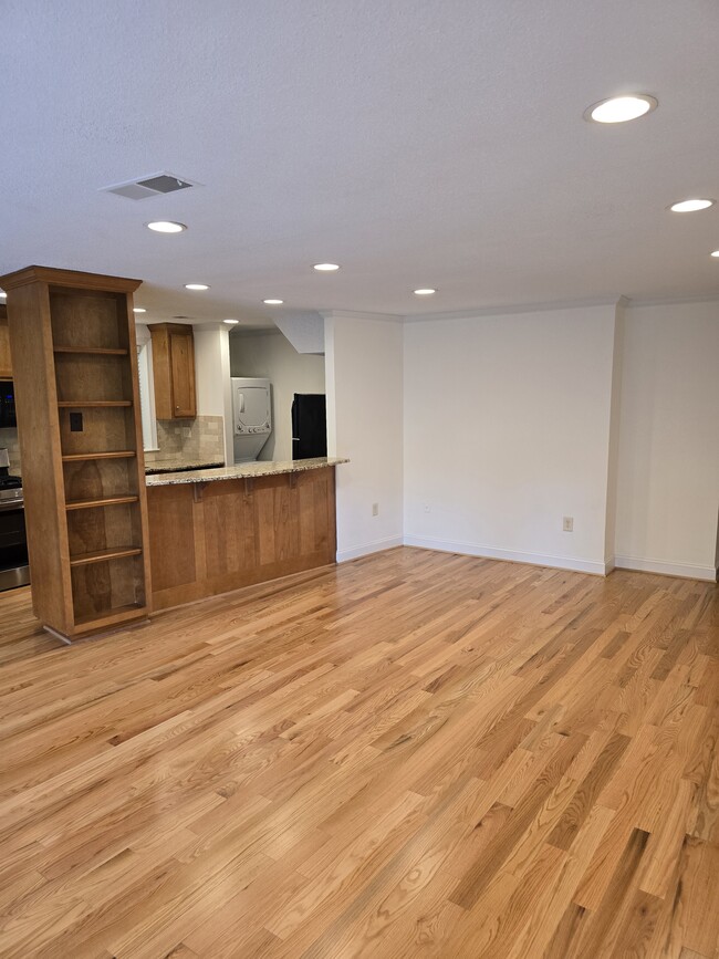 Photo - 120 Alden Ave NW Unit #2F