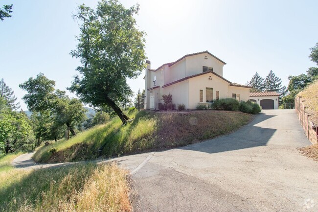 Building Photo - Beautiful Los Gatos Mountain Estate Retreat Rental