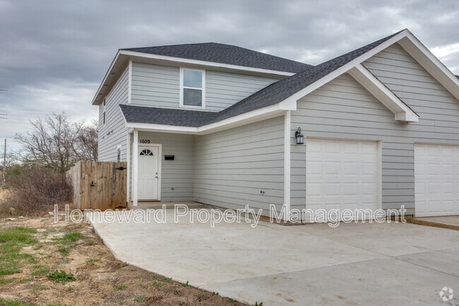Building Photo - 1609 Daniel St Unit 1609 Rental