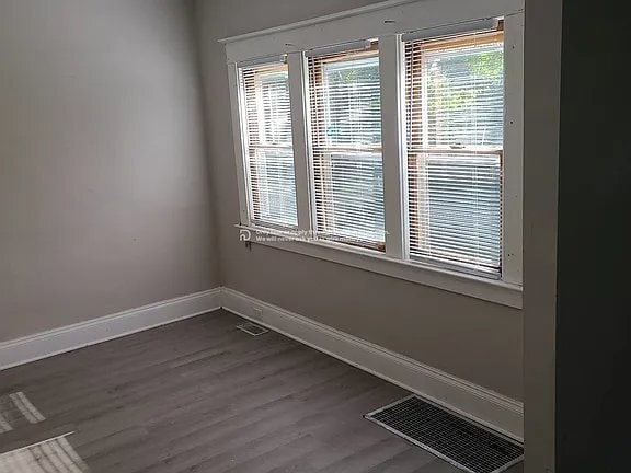 Photo - 532 Blaine Ave