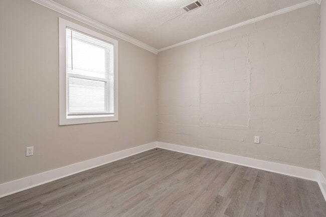 Photo - Charming Apartment Downtown Columbia - Hou... Unit 1216 1/2 Gregg Street