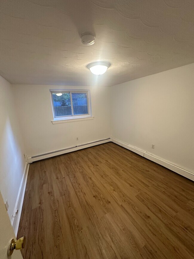 Photo - 63 Selkirk Rd Unit 2