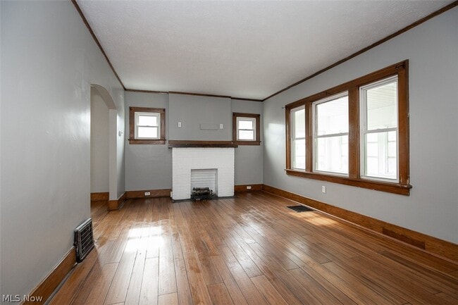 Photo - 888 Harrison Ave