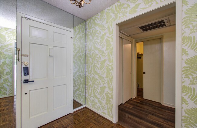 Photo - 2700 Bellefontaine St Unidad A31 32