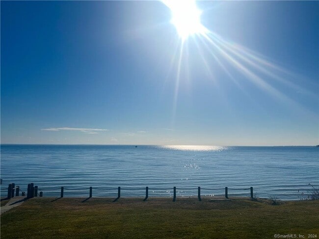 Building Photo - 185 Melba St Unit APT 201