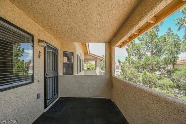 Photo - 1205 N Buffalo Dr Unit 202