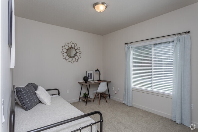 2BR, 2BA - 1,066SF