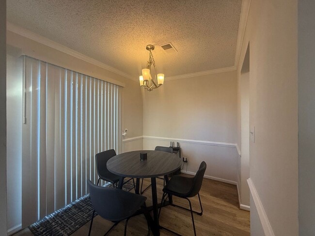 Photo - BeautifullyTownhome in Sought-After Indian Lakes * Ask Abut Our Zero Deposit*