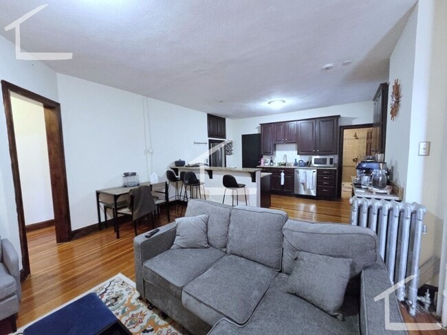 Photo - AWESOME 3.5 Bed 2 bath in Brookline... SEPT 1st Move in!!