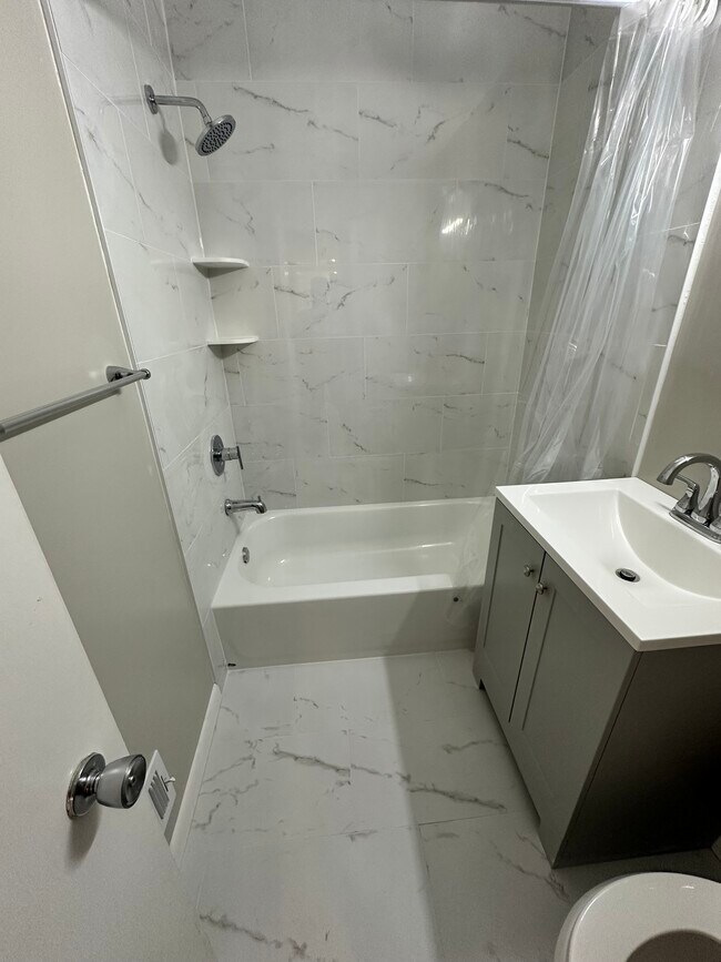 Photo - 10619 Weymouth St Unit W-3