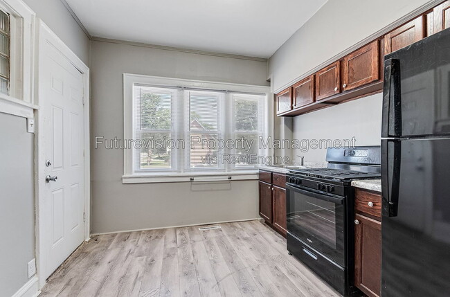 Photo - 827 W Jefferson St Unit 5 1w