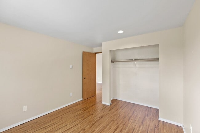 Photo - West Seattle Flats: Leasing Specials! Beautiful City Living Close to Beaches and Parks