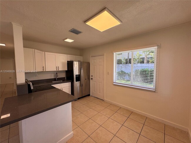 Photo - 2540 NE 181st St Unit 2542