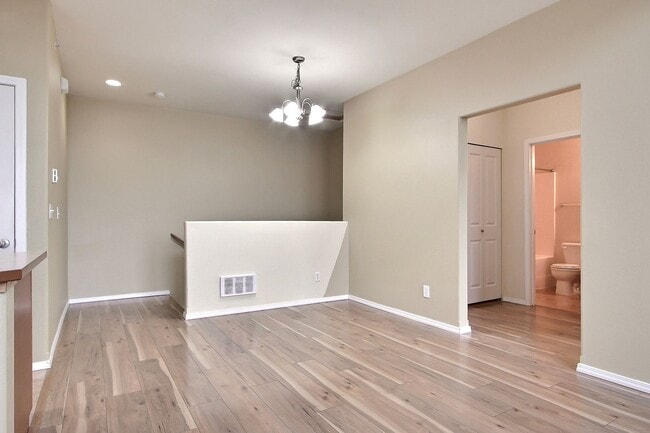 Photo - 2 Bed 2 Bath - DuPont Condo for Rent