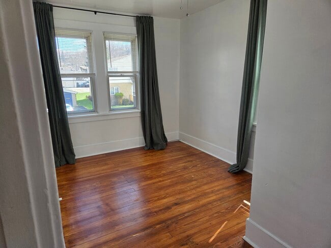 Photo - 746 2nd St Unidad Fl 2