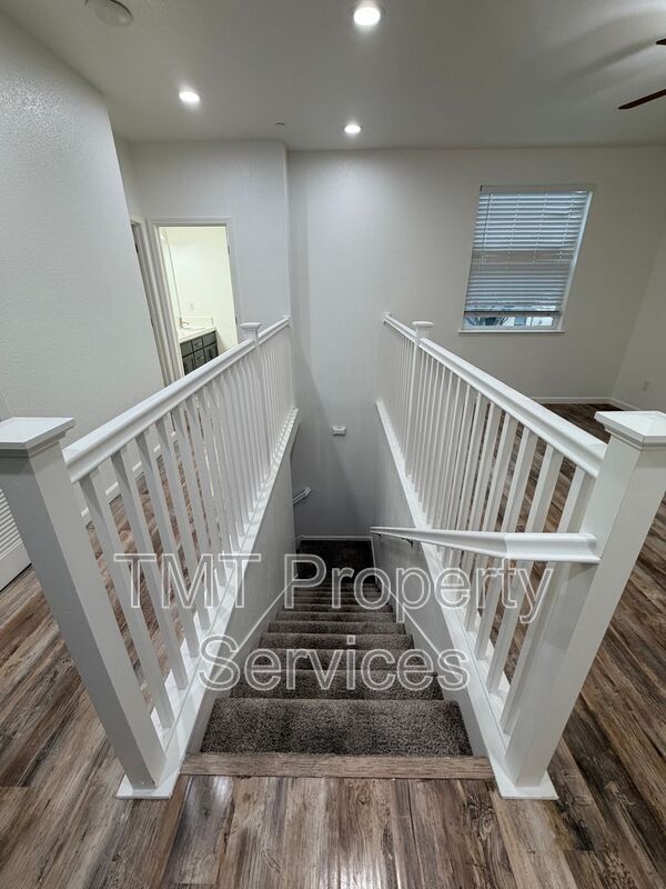 Photo - 939 Dixieanne Ave