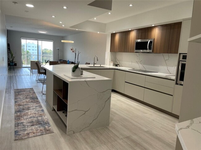 Photo - 10730 NW 66th St Unit 402