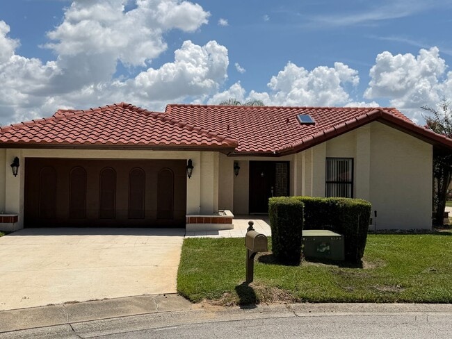 Building Photo - 8102 Ibiza Ct S