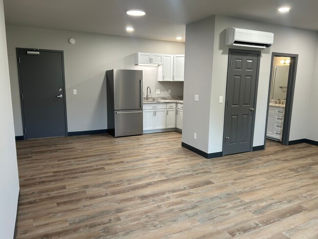 Photo - Juniper Hills Apartments