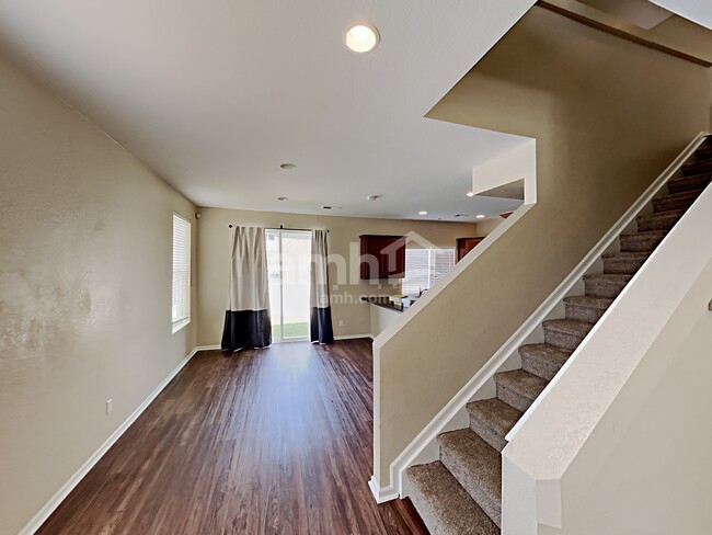 Photo - 4659 N Argonne St