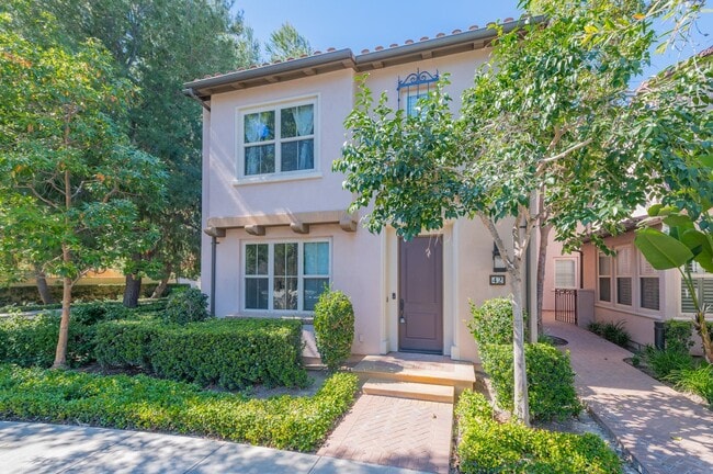 Photo - 3BD/2.5BA/2Garage Two Story upgraded End Unit Condo Woodbury Irvine $4800