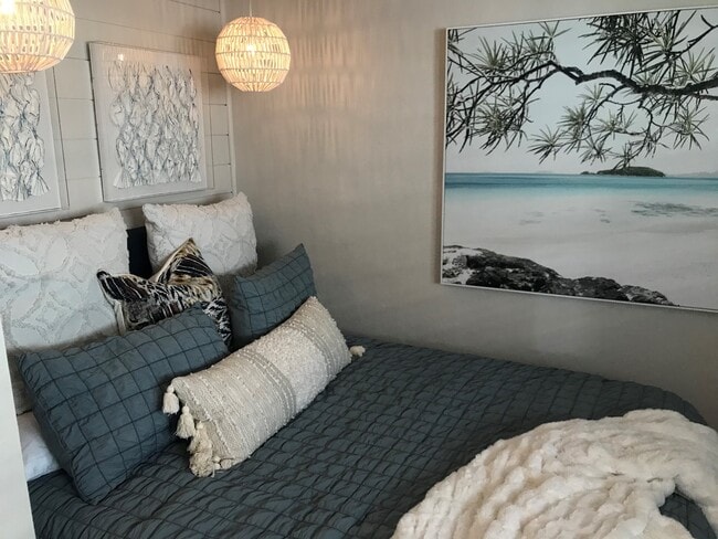 Segundo dormitorio - 827 San Luis Rey Pl Unidad 827