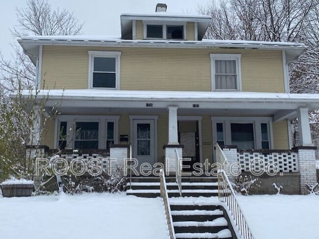 Building Photo - 1725/1727 W High St.