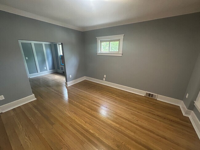 1926 Seward St Unidad 1