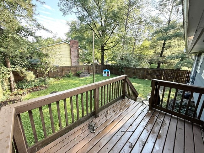 Photo - 4 BEDROOM AVAILABLE NOW!! MONTHLY RENT IS ...