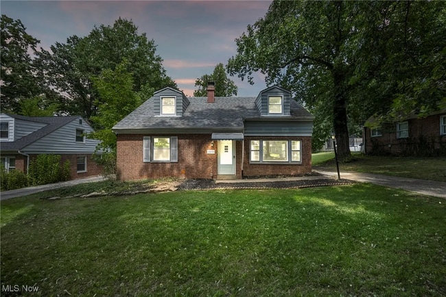 Photo - 1009 Renfield Rd House