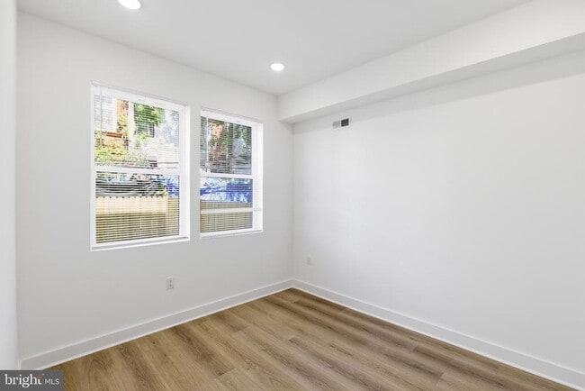 Photo - 2534 N 11th St Unidad 1